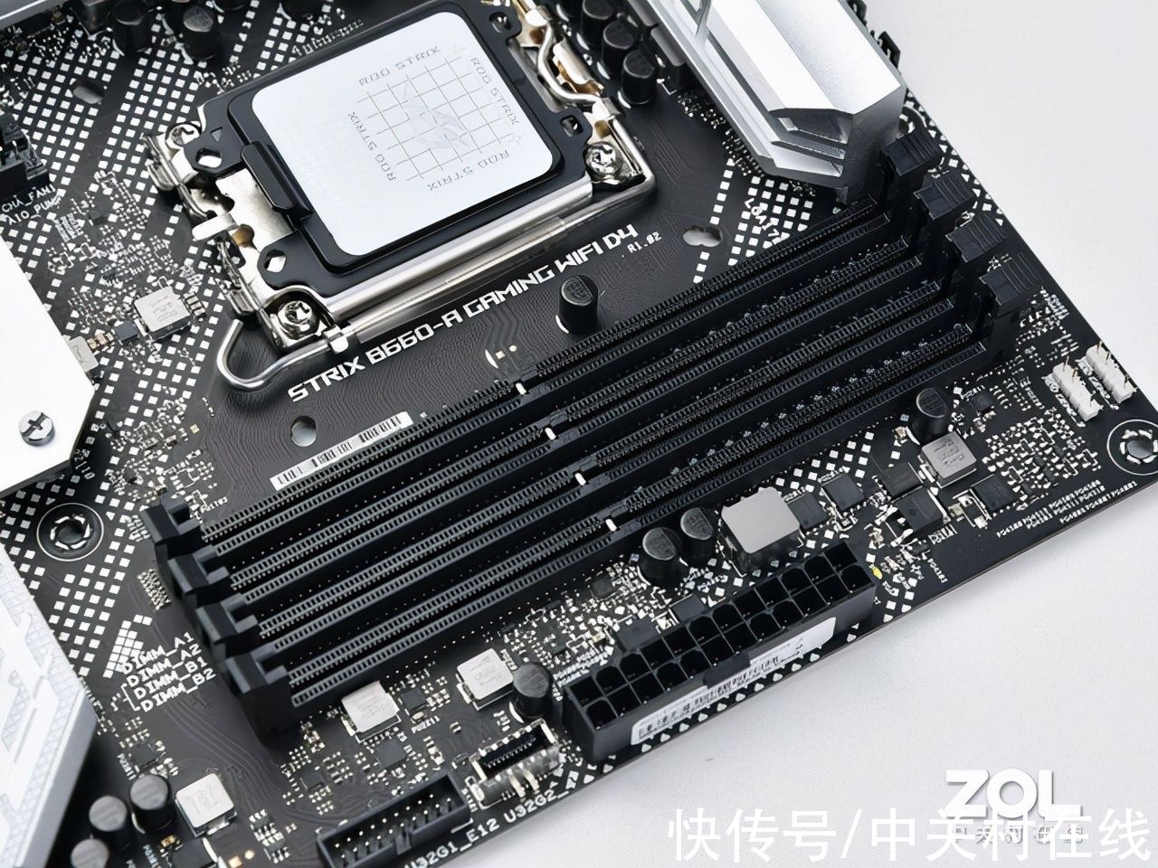 主板|新一代雪姬 华硕ROG STRIX B660-A GAMING WIFI D4吹雪主板图赏