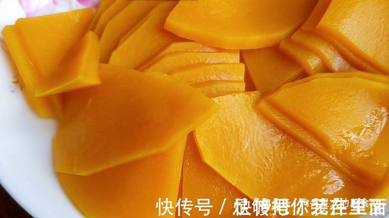 南瓜不要炒着吃了，教你夏天最好吃的做法，冰凉爽滑，比雪糕好吃