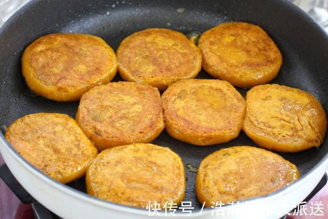 怎样做出完美的南瓜饼不油炸金黄软糯更有营养,孩子还爱吃