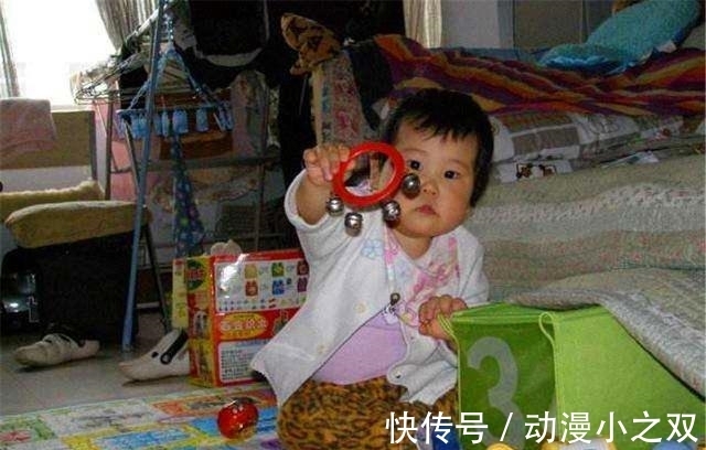 家长|“亲戚一场你计较啥”,熊孩子掰断 20万手办,受害者的处理太解气