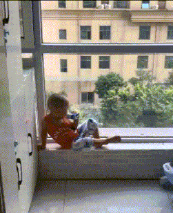 |搞笑GIF：你能不能快点儿 我快坚持不住了