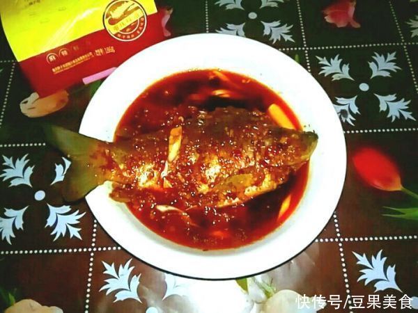 香辣调味料|#巨下饭的家常菜#香辣鲫鱼
