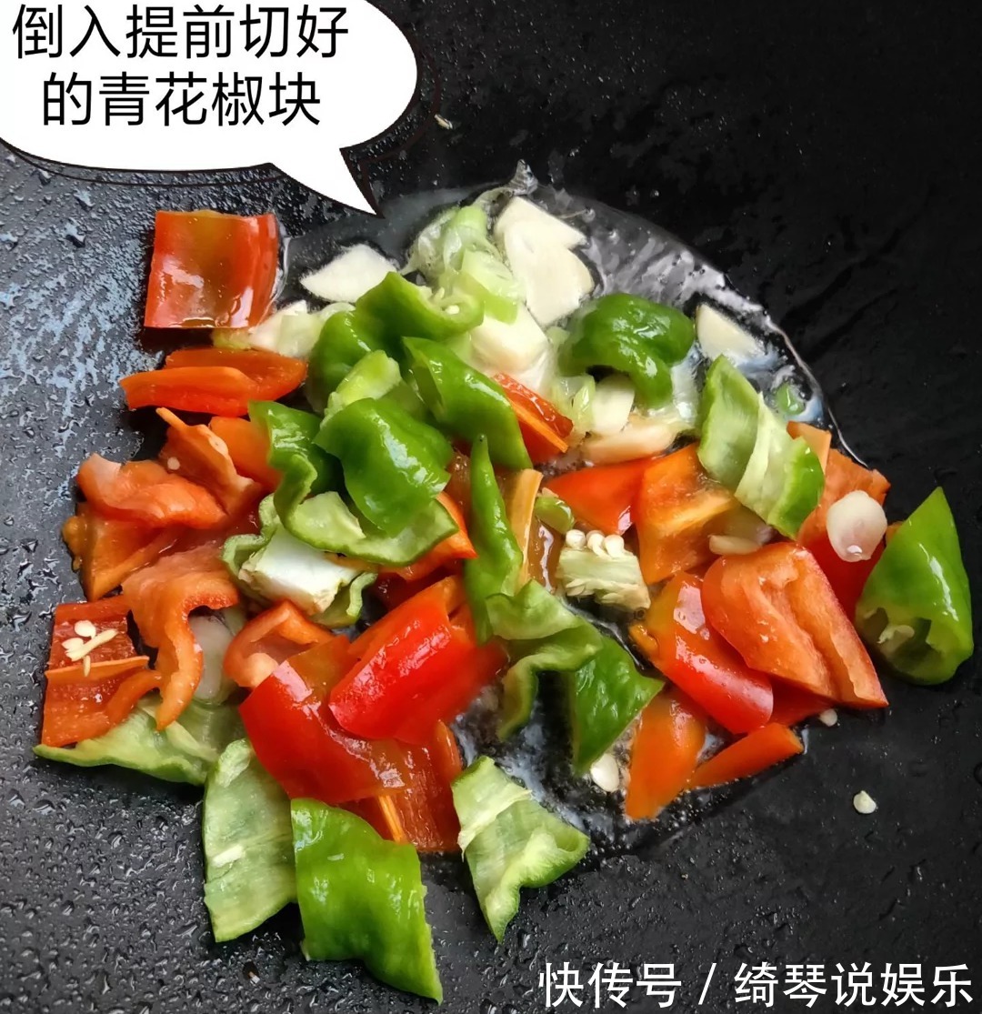 教你做流口水的特色小吃，老豆腐，又脆又开胃，一吃就上瘾