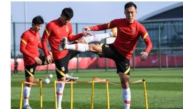 国足|恭喜严鼎皓!恭喜高天意!国足做出最新决定,李霄鹏等他们正名