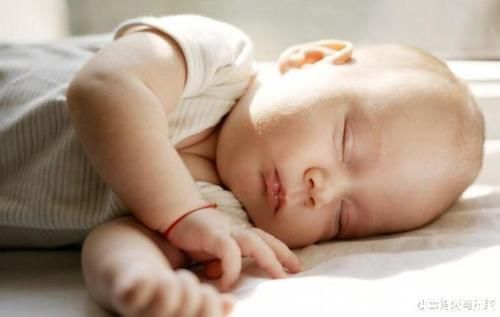 智商|李玫瑾:孩子睡觉时有这3个举动,说明大脑发育好,将来双商高