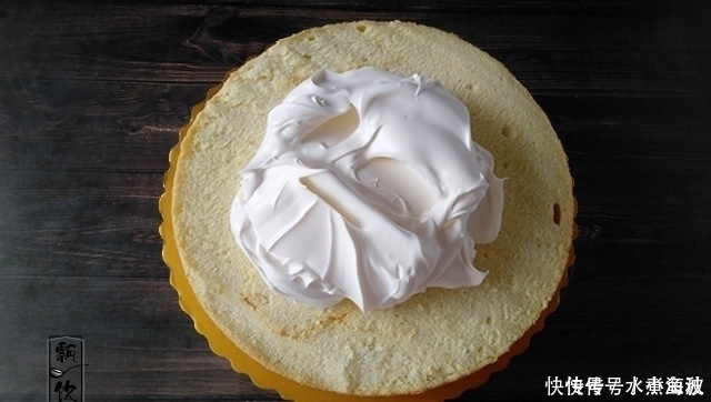 幼儿园的侄女生日,抬举姑姑给做生日蛋糕,结果受全班小朋友欢迎