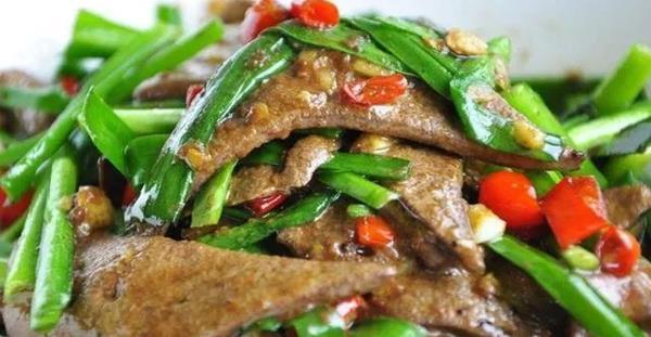 让人忍不住大口吃的下饭菜,越嚼越香,拌饭拌面任性吃,超过瘾!