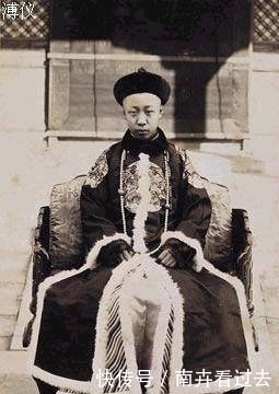 晚年|溥仪晚年怎样?曾遇到3件事,1件事令他开心,其他2件却很尴尬