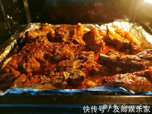 大排骨|排骨不管哪种做法，切记不要焯水，牢记这1步，排骨鲜嫩无腥味