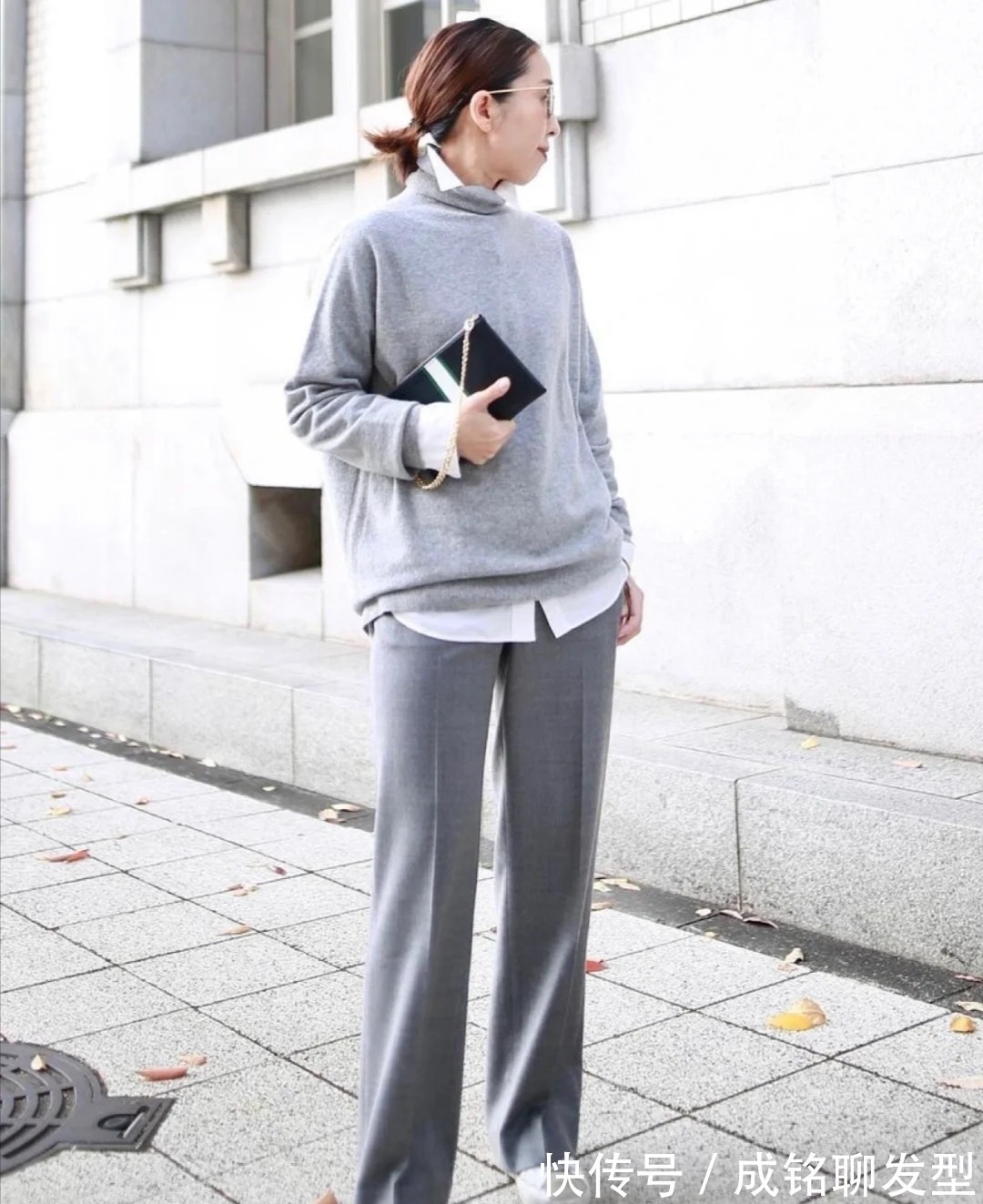 知性优雅 50岁女性怎么穿知性优雅?颜色要简、款式要精,搭配得体才更高级