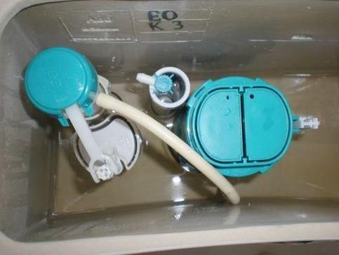 马桶不上水怎么回事,水箱不上水怎么修理,