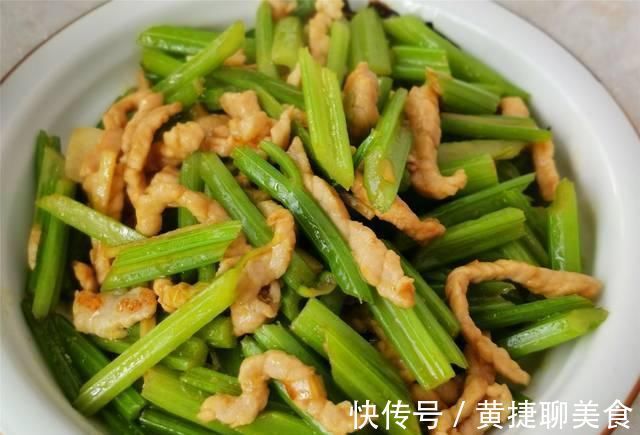 芹菜|炒芹菜，芹菜别直接下锅炒，多做这一步，颜色翠绿入味，肉丝香嫩