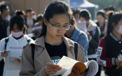 二本学生成为考研主力军，原因现实又无奈，学生要认清现实