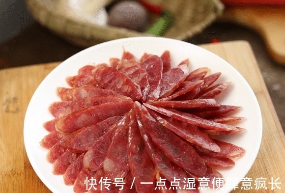 血脂|吃炸花生会升高血脂?医生:无知,不想血脂“飙升”,3种下酒菜要少吃