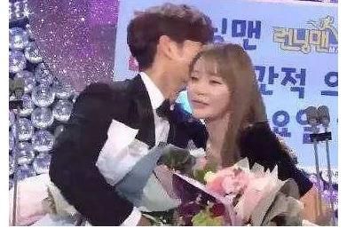 懵钟|《runningman》金钟国宋智孝承认互有好感,并说出理由,要公开?