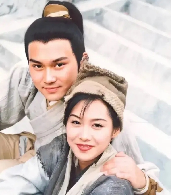 《披荊斬棘的哥哥》嫂子齊聚，唯獨(dú)少了她，因不想和情敵同臺？