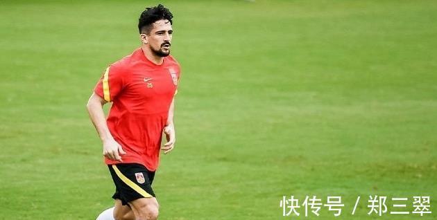 国足|李霄鹏沿用李铁遗留宝藏,两场完胜助力国足,已看透日本队弱点!