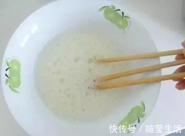 用电饭锅做蛋糕原来这么简单！保存好，做给家人吃！