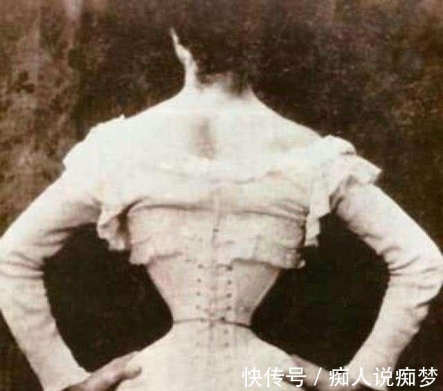 裹脚@古代3大恶习中国裹脚,欧洲束腰,看到日本后,网友接受不了
