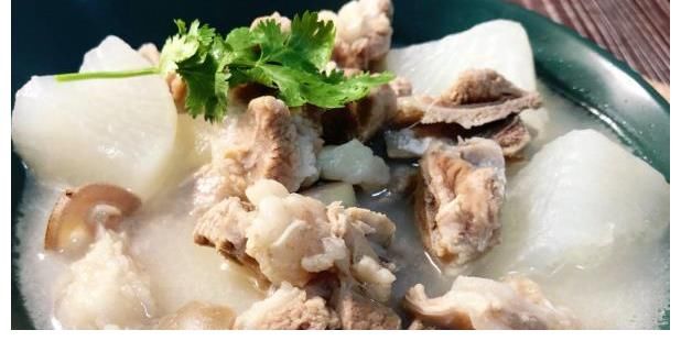 干鱿鱼|秋冬季节，多给孩子喝这5道汤，网友们都论证过，有很好功用