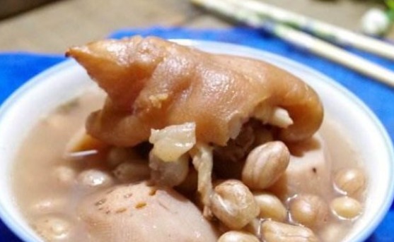 皮肤|50岁的女性多吃以下食物，美容排出毒素，滋阴补血防衰老