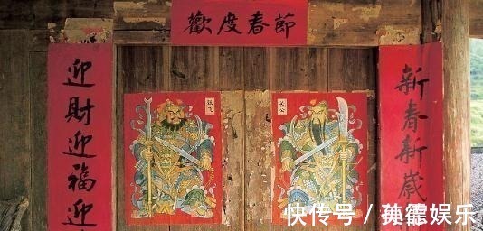 土财主&土财主为炫耀头衔挂出上联,一秀才路过添上一笔,惹人哈哈大笑