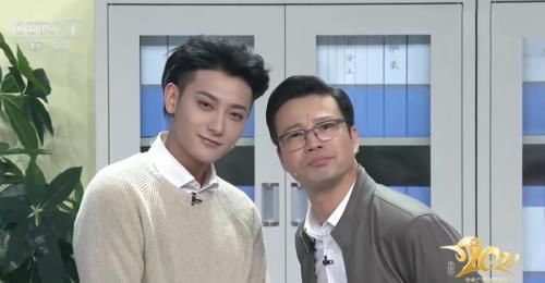 秋晚|娱乐圈进入后流量阶段,央视调整秋晚嘉宾阵容,收视依然不被看好