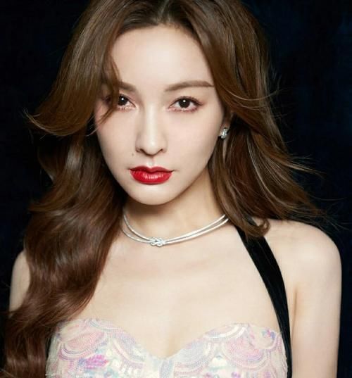 鼻型|鼻型是颜值的硬伤,蒜头鼻虽难看但常见,而这种被称“猪鼻子”