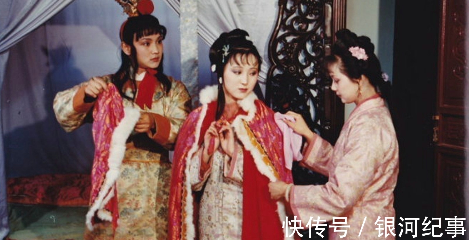 女性&红楼梦里那么多女性,曹雪芹唯独说她是天真烂漫之人