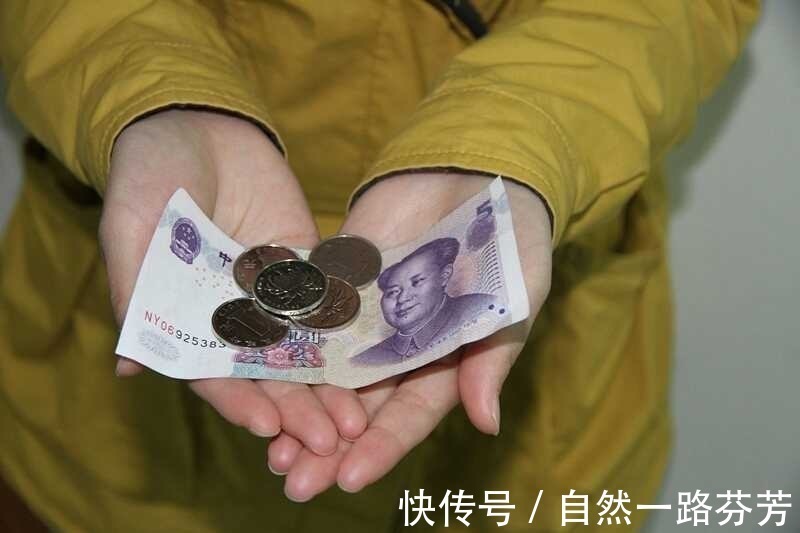 零花钱|当孩子开口要钱时,父母这3句话不能说,宁可烂肚子也别说出口