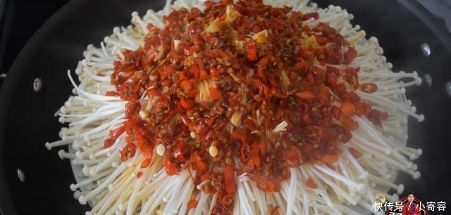 金针菇最好吃的做法，简单美味又下饭，看看你喜欢吃不？