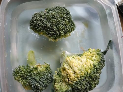 便秘别只会吃香蕉,它才最通便!便秘的人吃,隔天拉出黑臭宿便!