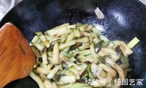 开胃茄子菜谱，西红柿炒茄子，简单美味营养，超级下饭