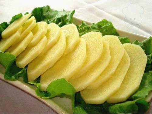 美容养颜|女性不想显老，多吃3种食物，延缓衰老，美容养颜，早吃早受益