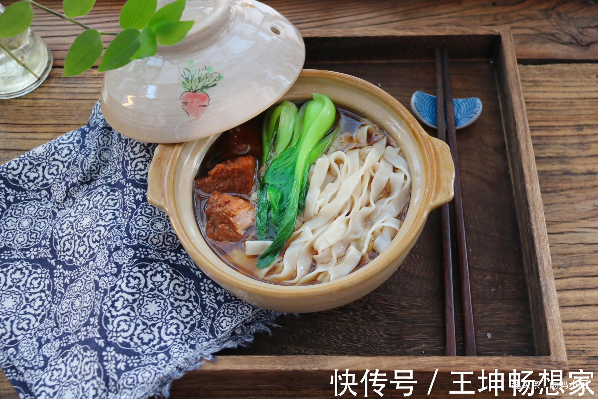 吃猪肉不如吃此物，鲜香味美，汤浓肉嫩，早餐来一碗，长劲不长肉