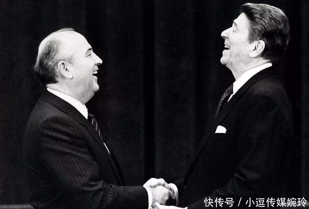 女儿|苏联解体后，戈尔巴乔夫年轻貌美的女儿，叶利钦如何处理了？