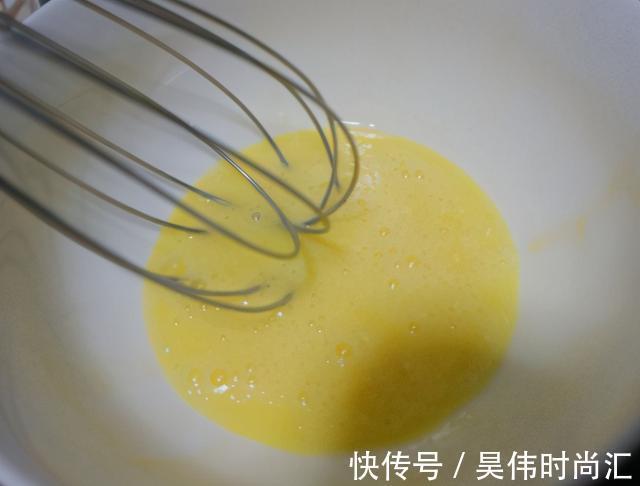 蛋糊|冷天，我家常吃椒盐杏鲍菇，5块钱做一盘，简单一炸，嚼着比肉香