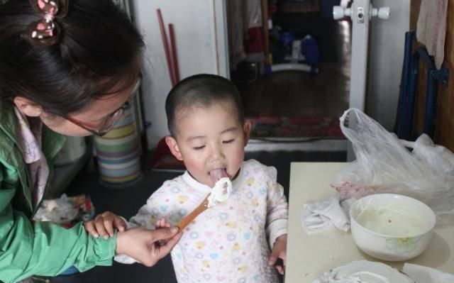 强盗|这3种食物像“强盗”，“抢”体内钙，影响孩子长个，尽量少吃