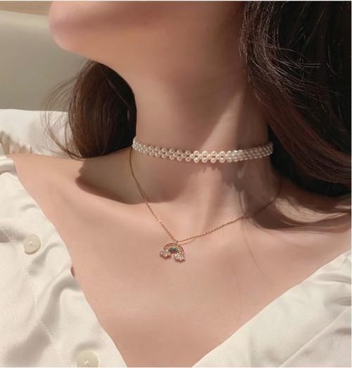 每个脸型都有适合的耳环类型，戴对款式提升气质，教你4种戴法