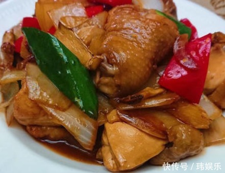 俗话说:“无鸡不成宴,无鱼不成席”,大年初一必备家宴菜,吃嗨