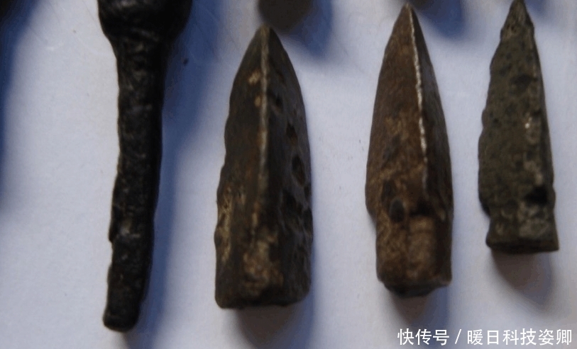 青铜剑|秦始皇陪葬品中的三样宝物, 现代人都不一定做到, 难怪秦能统一六国