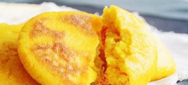 玉米面别再蒸发糕了,教你个做法,不蒸不煮不油炸,比吃肉还过瘾