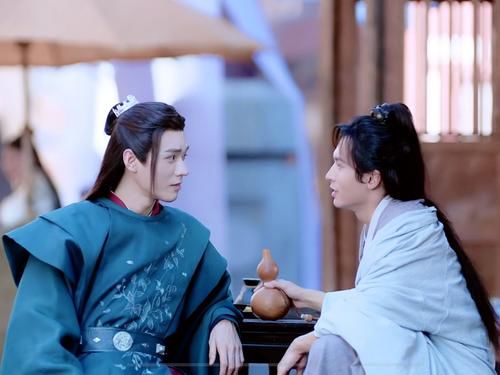 真的爆了？龚俊张哲瀚合体录制《快乐大本营》和《王牌对王牌》