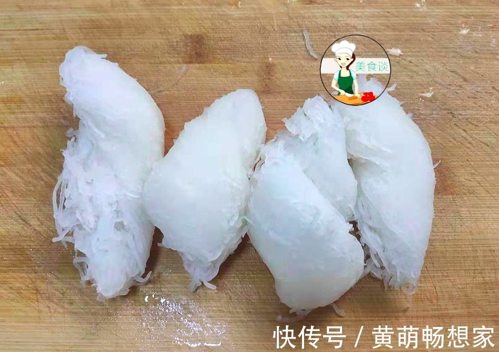 包白萝卜饺子时,记住老师傅的3个小技巧,饺子鲜嫩多汁,太香了