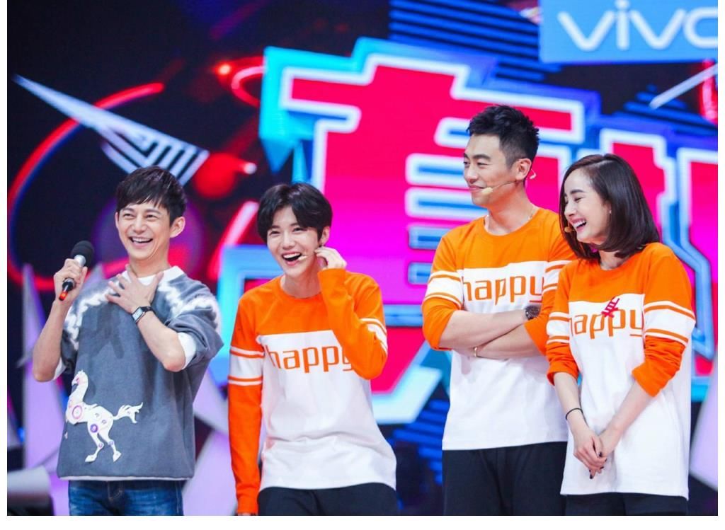 非理性|收礼事件没下文，18位主持人签署承诺书，不是应该叫停整顿吗？