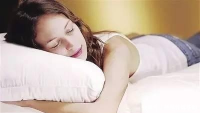 皮肤|上了年纪却不显老的人,通常会有这3个好习惯,看看你有吗?