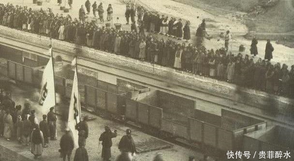 慈禧|慈禧在火车上出恭时的异味，袁世凯一行人，是如何搞定的？