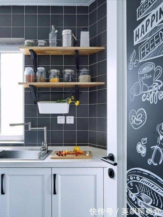 玄关|55㎡奇葩两居巧规划，不敢浪费半平米，衣帽间、浴室真像样，跪服