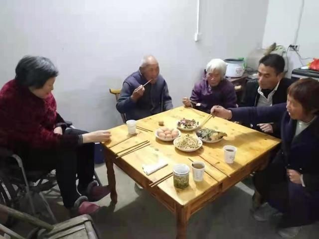 亲家母|孝行点亮生命之光