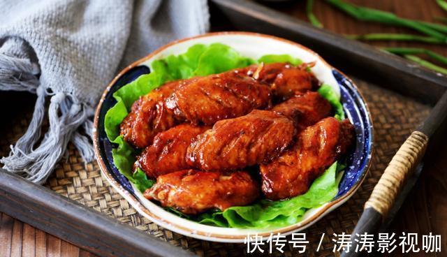 蒜香鸡翅的家常做法,外焦里嫩的,看着就香